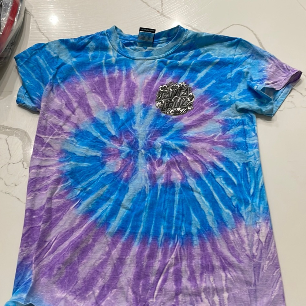 Santa Cruz shirt in excellent shape